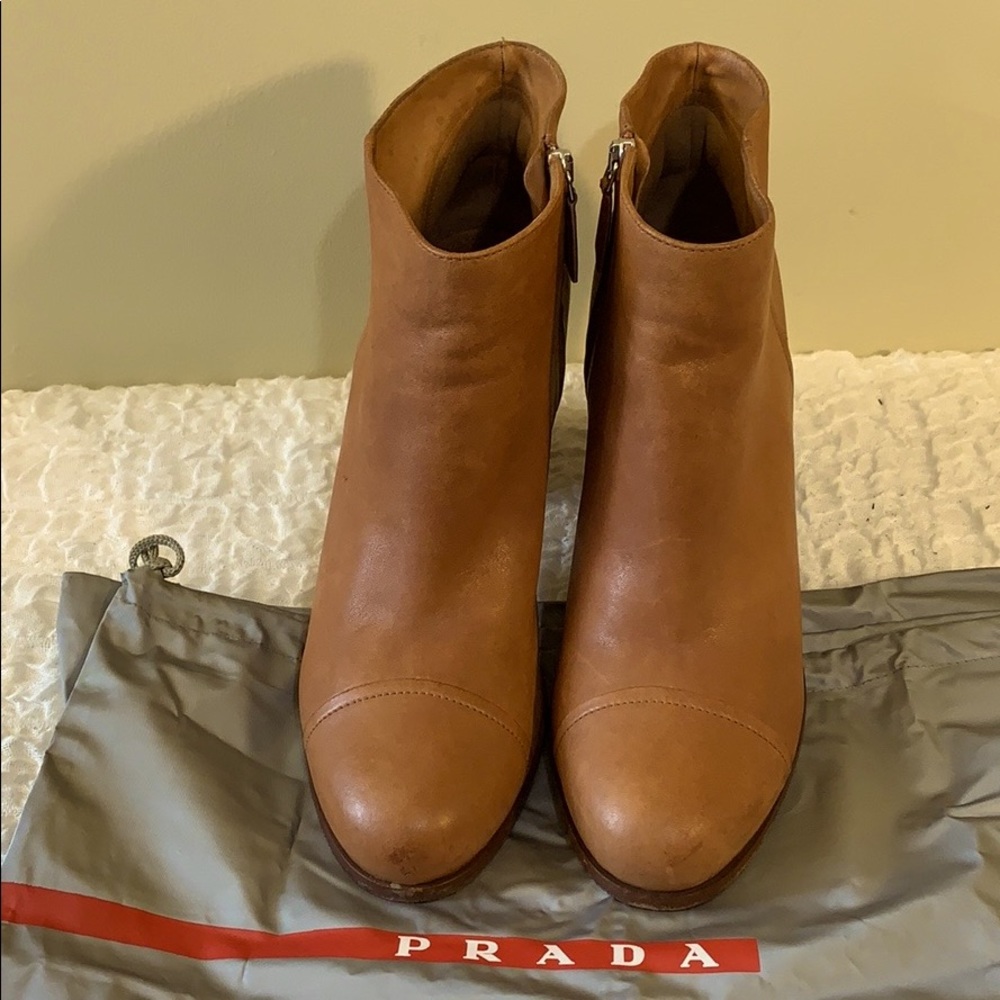 PRADA Leather Bootie in Camel
